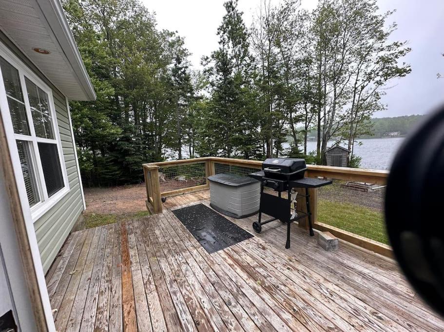 Caia Lakeside Retreat - Sunken Lake New Minas Екстериор снимка